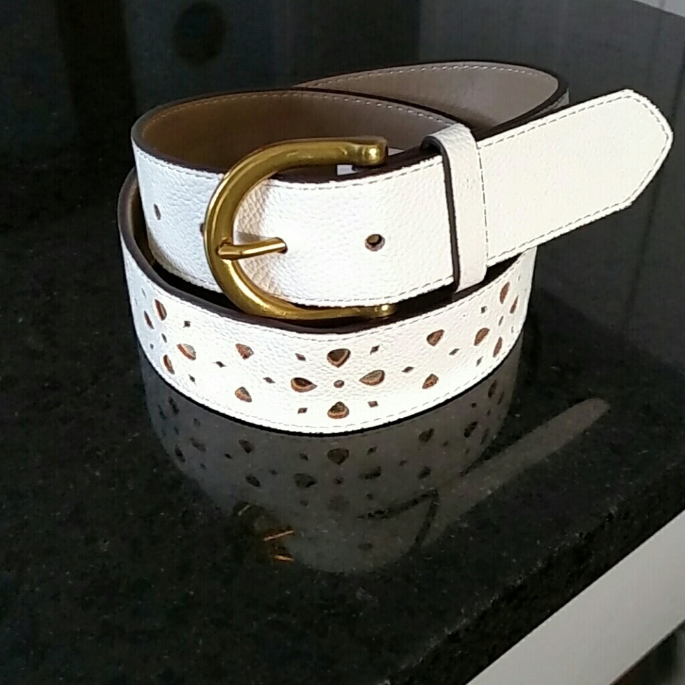 Relic  white gold tone belt